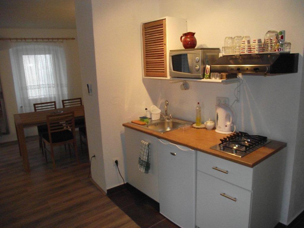 Apartments Dobrinj Room photo